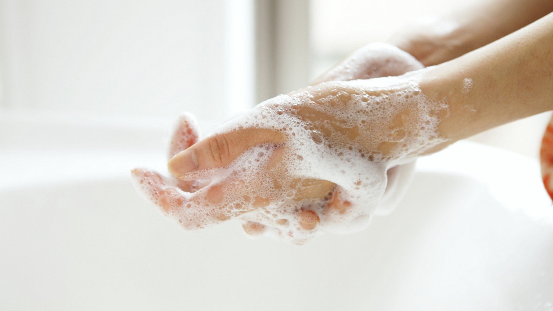 Prevenire la cistite attraverso l’igiene delle mani